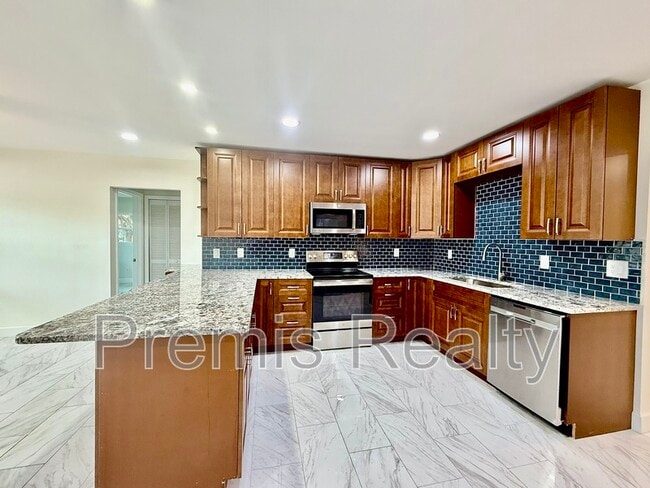 Photo - 2014 Pinehurst Dr