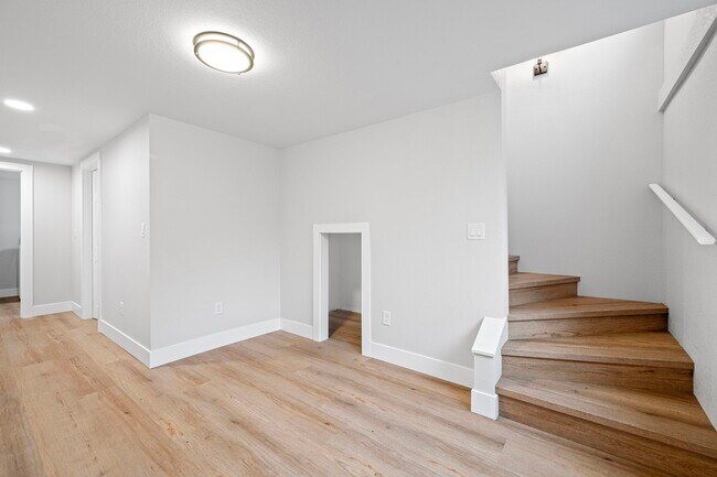 Photo - 920 W 20th Ave