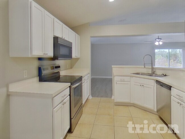 Photo - 916 Jayhil Dr