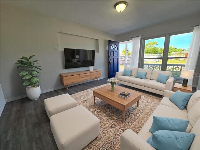 Photo - 5022 Keith Pl