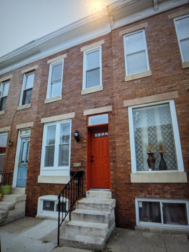 Photo - 1808 Light St Townhome