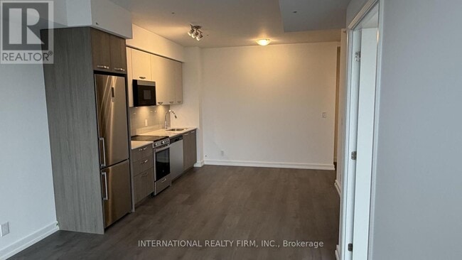 Photo - 75 James St S Unité 2612