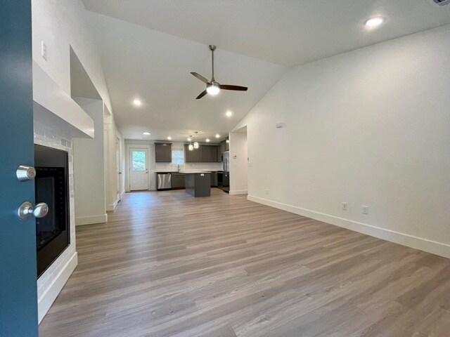 Photo - 18 Dinsmoore Ln