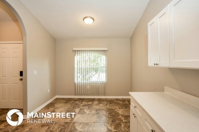 Photo - 1383 Eppinger Dr