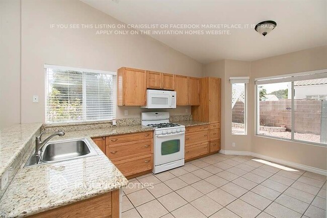 Photo - 6105 Desert Haven Rd