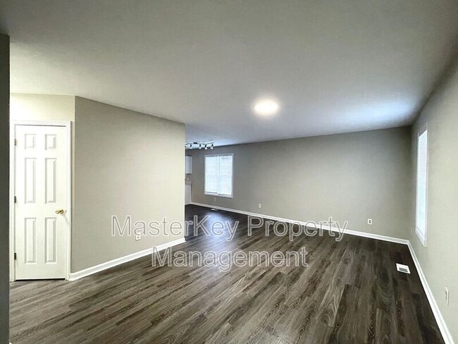 Photo - 3333 Woodmeadow Pkwy