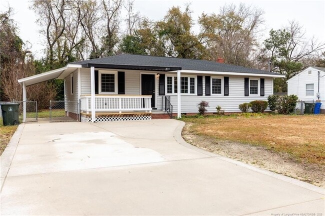 Building Photo - 3810 E Shephard St