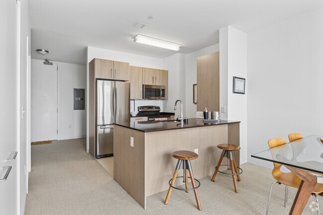 1BR, 1BA - 785SF - Kitchen