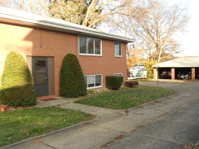 Building Photo - 1651 3rd St Unit #4 Rental