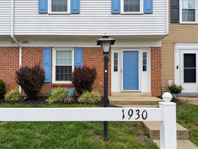 1930 Carlton Dr