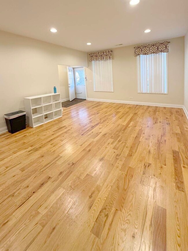 Photo - 2842 S Union Ave