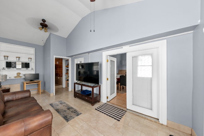 Photo - 1410 N Druid Hills Rd