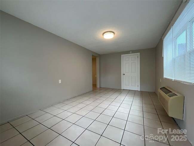 Photo - 259 Jefferson Ct NE Unit 1