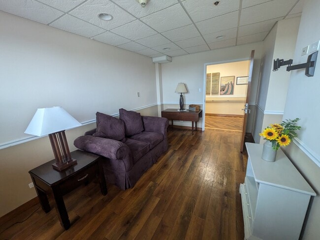 Living Room - The Pearl of Montclare Memory Care
