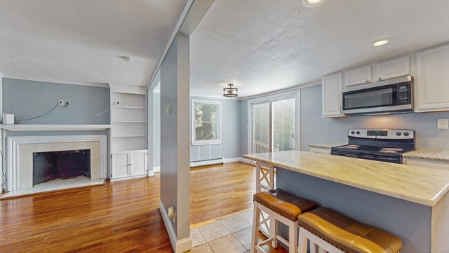 Photo - 72 Woodycrest Dr