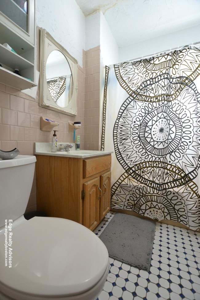 Photo - 15 Cresthill Rd Unit 1