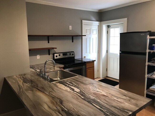 Photo - 149 Derby St