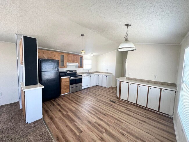 Photo - 3 Bed 2 Bath Sitting on 2 Acres