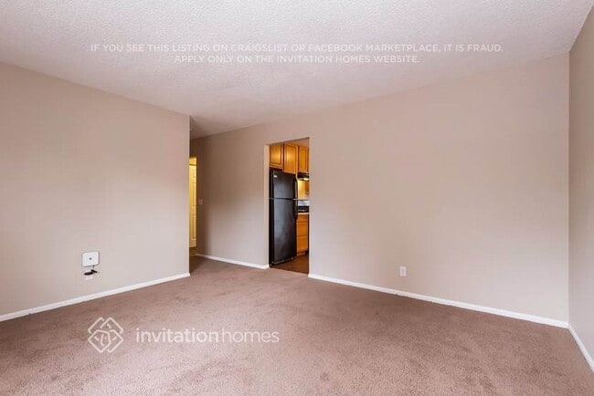 Photo - 9739 Steele St