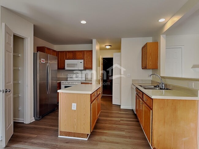 Photo - 3709 Pinkham Way