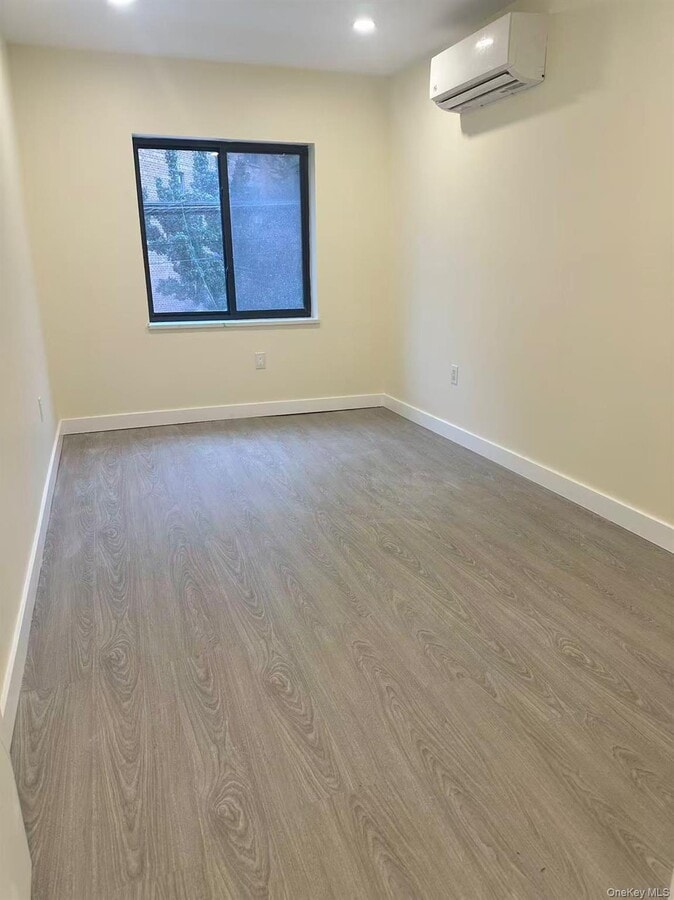 Photo - 39-17 Greenpoint Ave Unit 2R