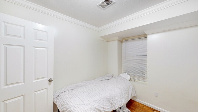 Photo - 712 Shawmut Ave Unit 1 (1R)