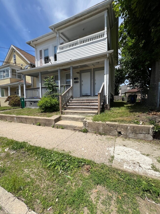 Photo - 334 Hollister St Unit 2