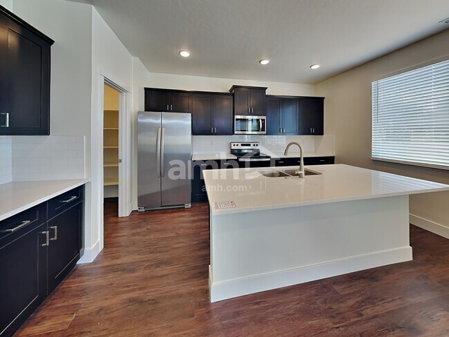 Photo - 871 N Rivermist Pl