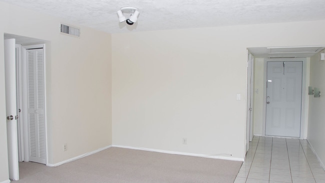 Photo - 2801 N Palm Aire Dr Unit 502