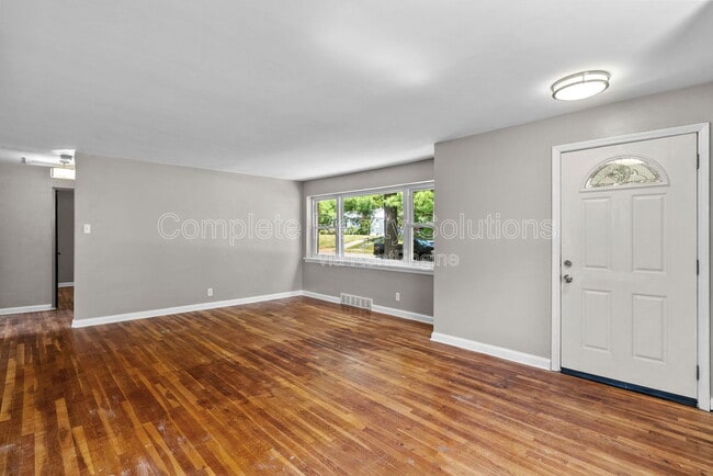 Photo - 1225 Buck Ave