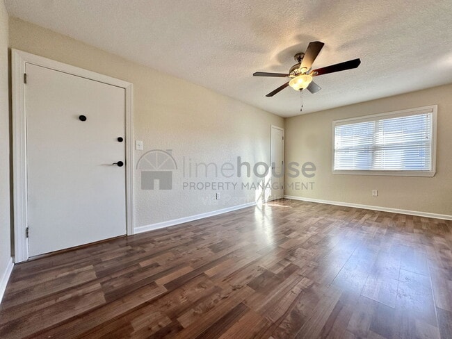 Photo - 909 Leisure Square Unit 201