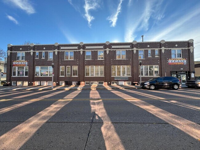 Photo - 311 E Thayer Ave