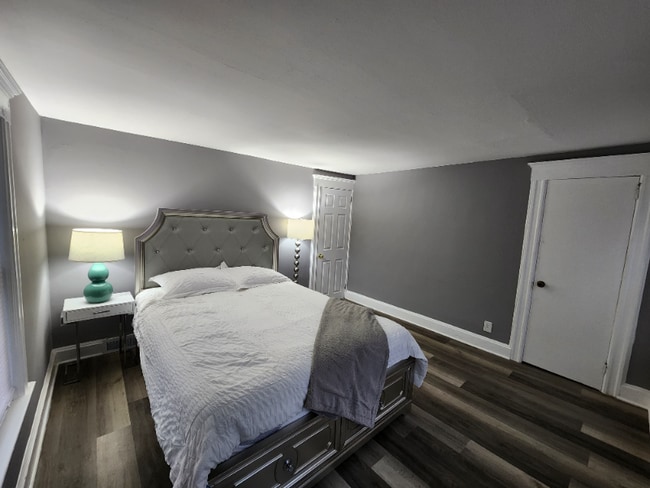 Photo - 1404 Monroe Ave