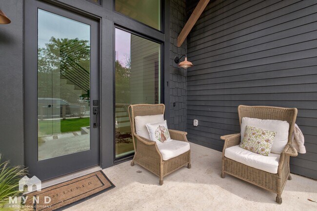 Photo - 4429 Gillis St Unidad 1