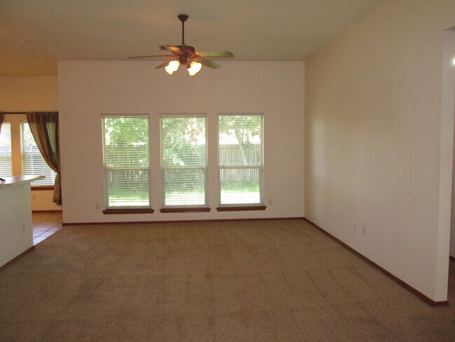 Photo - PRELEASING - July 2026 - (3) Bed/(2) Bath ...