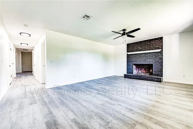 Photo - 1206 N Markwell Ave