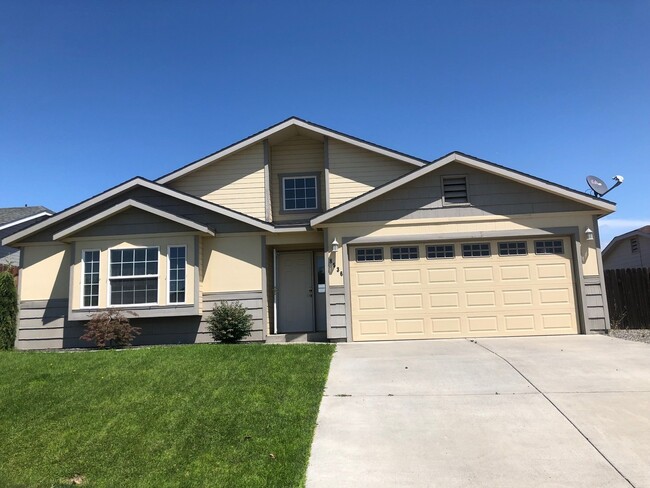 Beautiful 3 bedroom 2 bath in Kennewick of... - Beautiful 3 bedroom 2 bath in Kennewick of... House