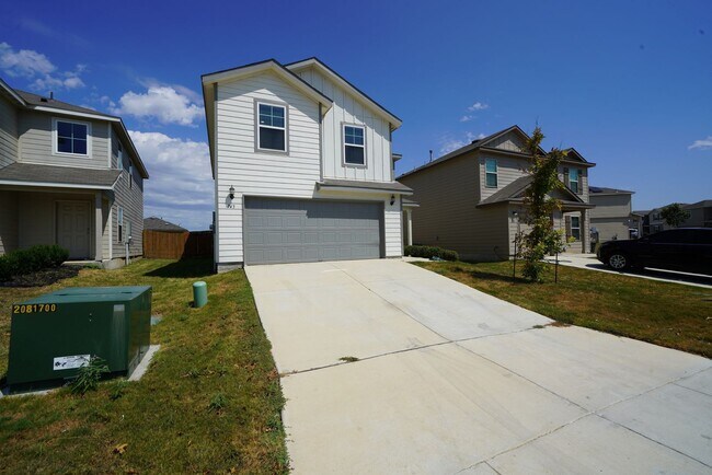 Photo - Beautiful home now available. Realtor Comm...