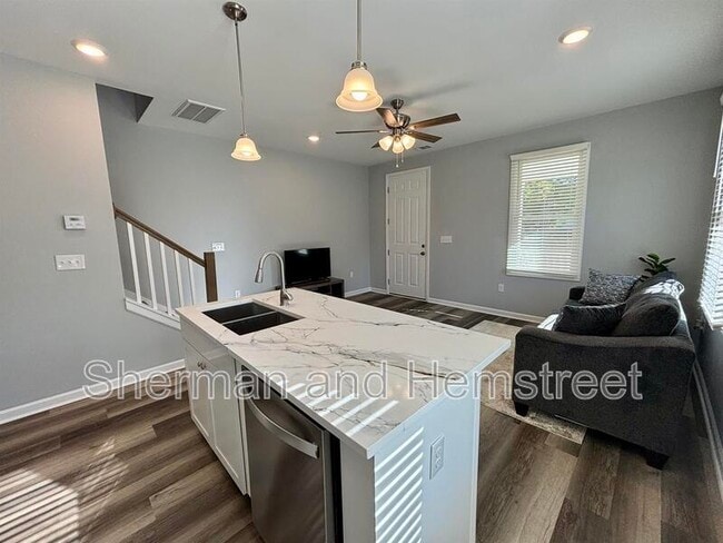 Photo - 112 Telfair St