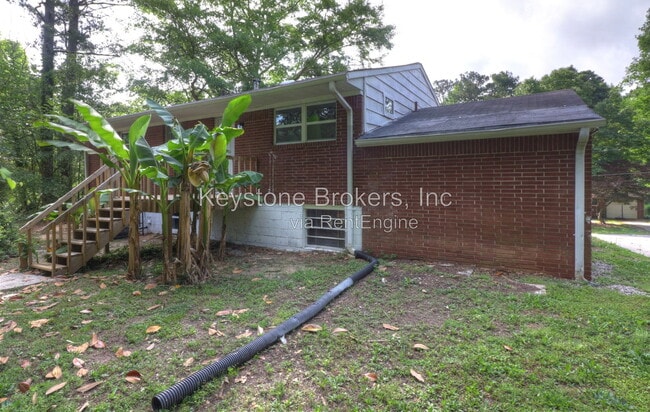 1387 Willow Dr
