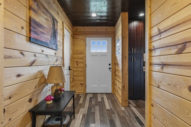 Photo - 10730 Barren River Rd