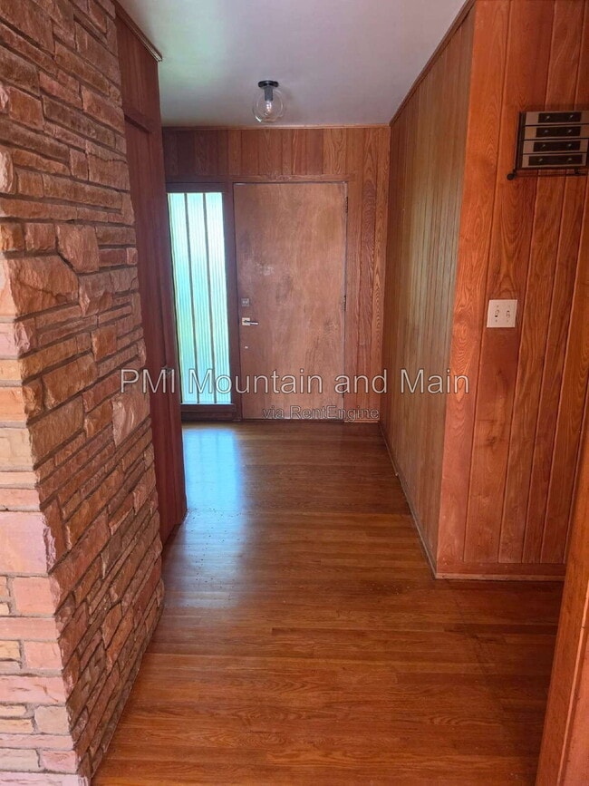 99 Marlborough Rd