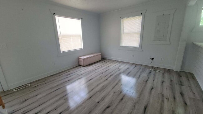 1055 Antioch Pike