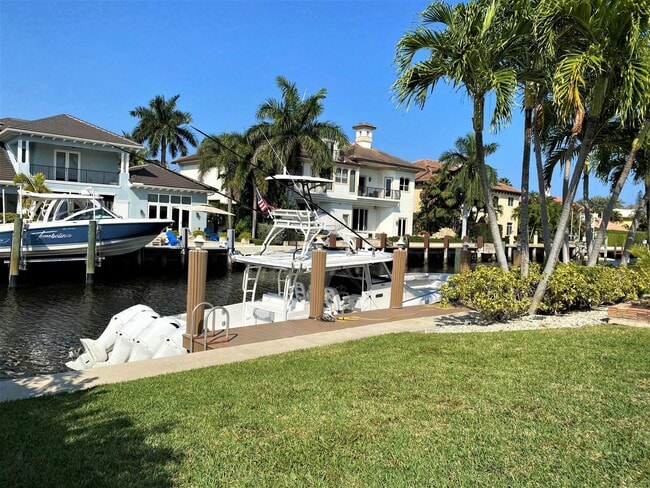 Photo - 925 Cypress Dr