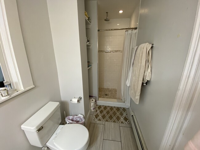 Photo - 78 Hillside St Apartments Unit 2