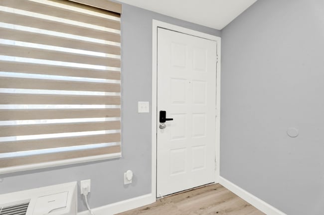 Photo - 6 Roanoke Ln Unit 34