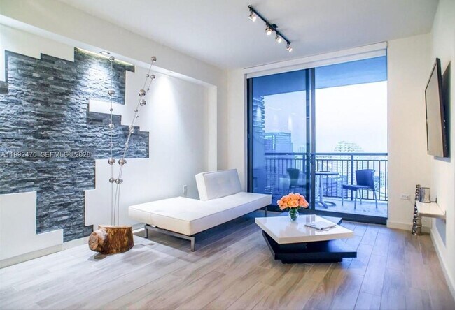 Photo - 999 SW 1st Ave Unidad 3208