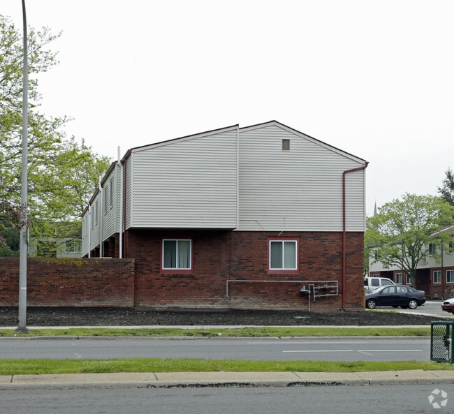 Medical Center Court Apartments