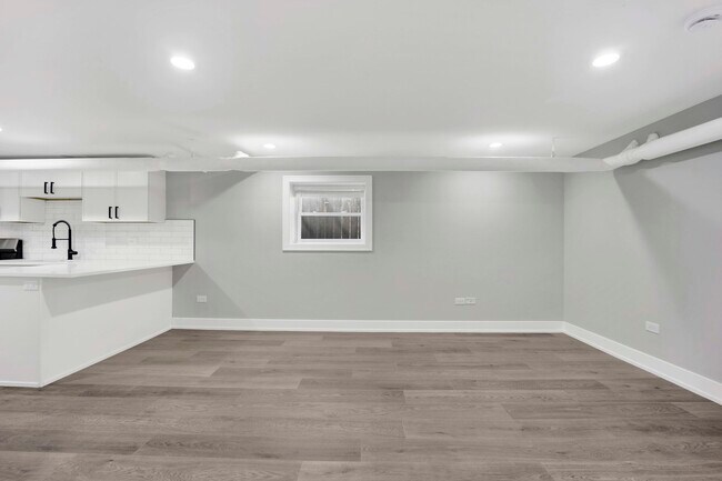 Photo - 2105 W Eastwood Ave Unidad G