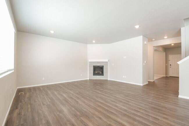 Photo - 9226 Rifle St House